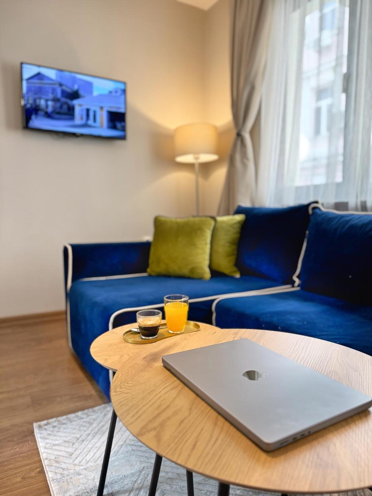 Top Centre Plovdiv Apt. With Parking For 4 Guests Eksteriør bilde