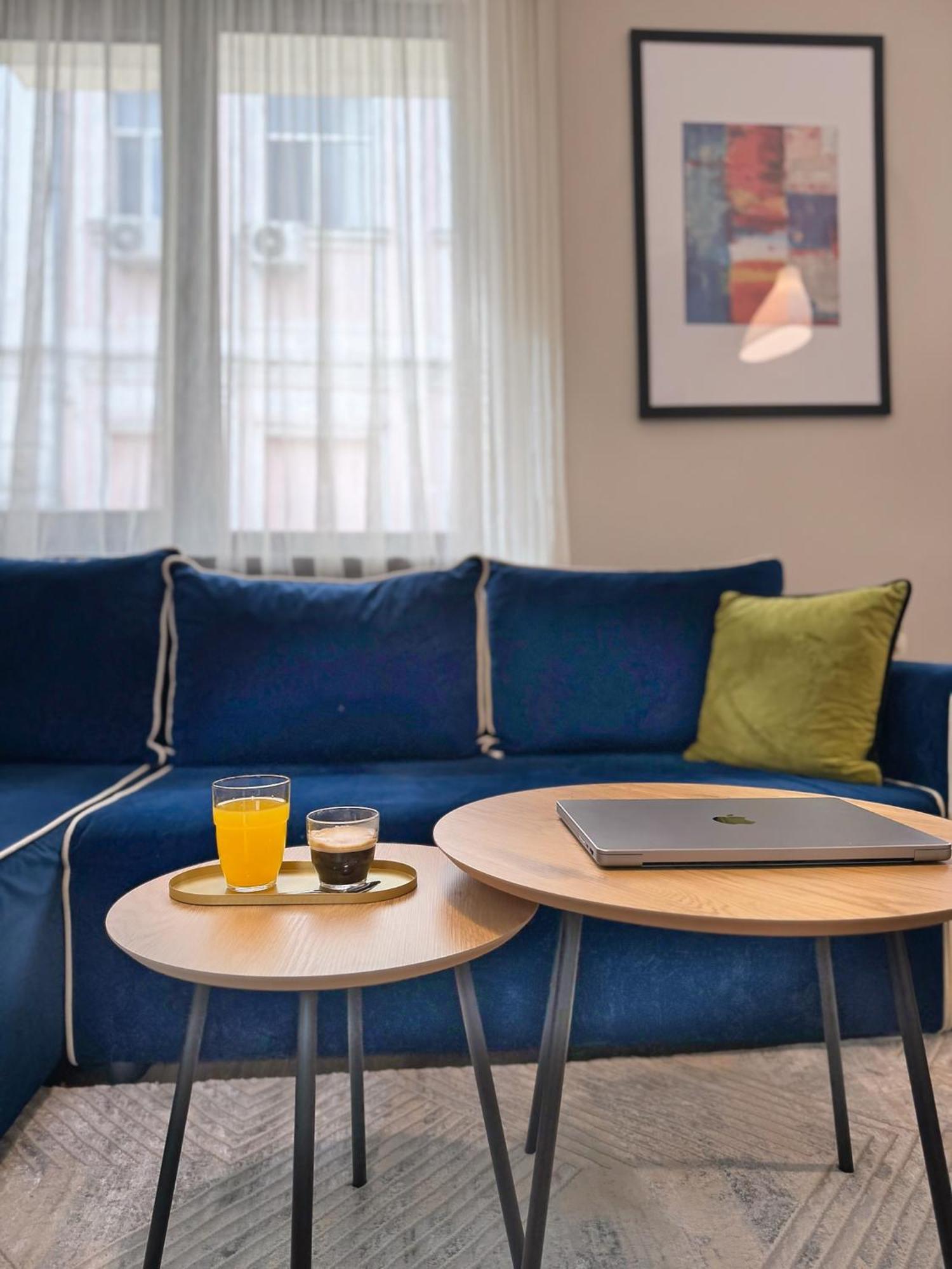 Top Centre Plovdiv Apt. With Parking For 4 Guests Eksteriør bilde