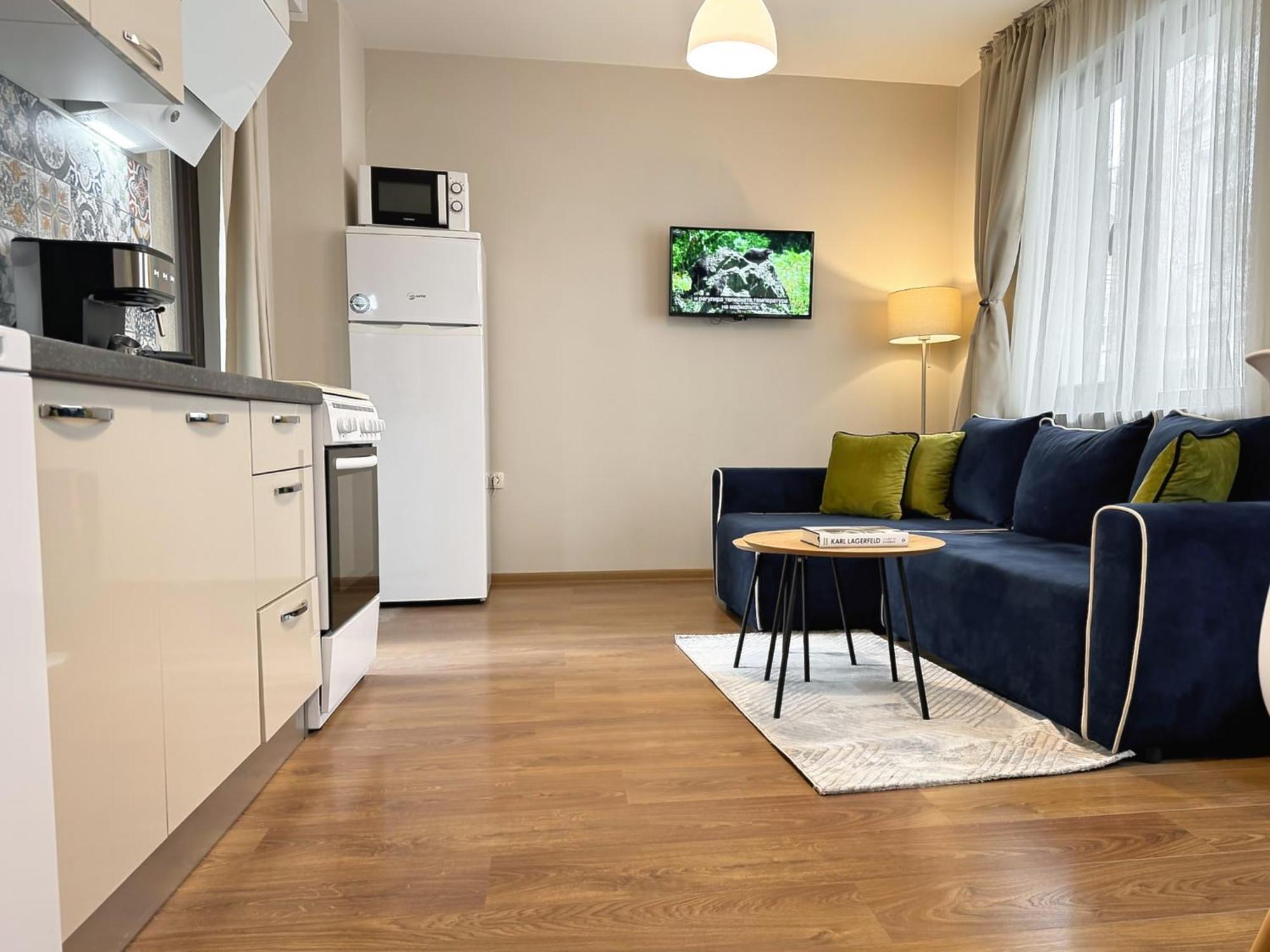 Top Centre Plovdiv Apt. With Parking For 4 Guests Eksteriør bilde